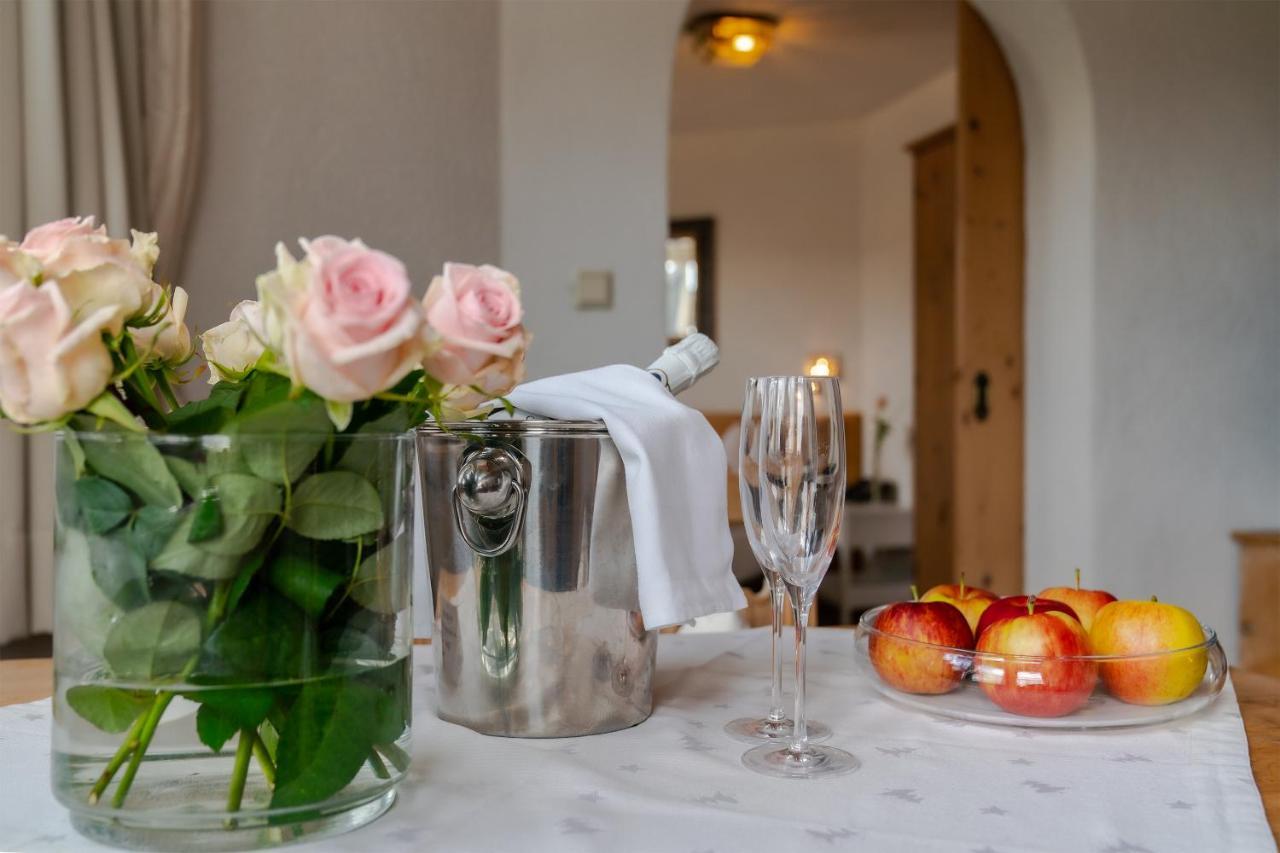 Hotel Central Seefeld in Tirol Eksteriør billede