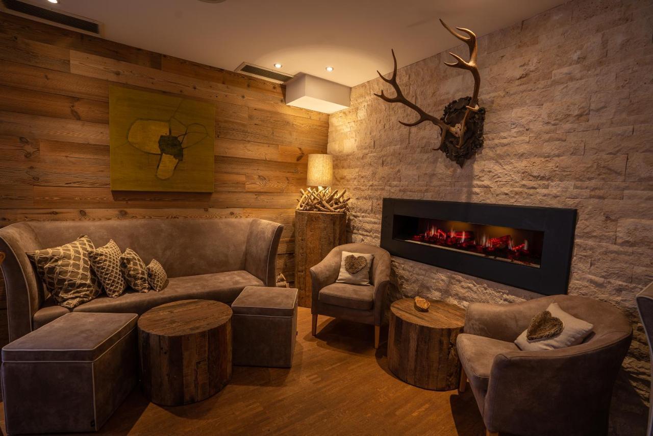 Hotel Central Seefeld in Tirol Eksteriør billede
