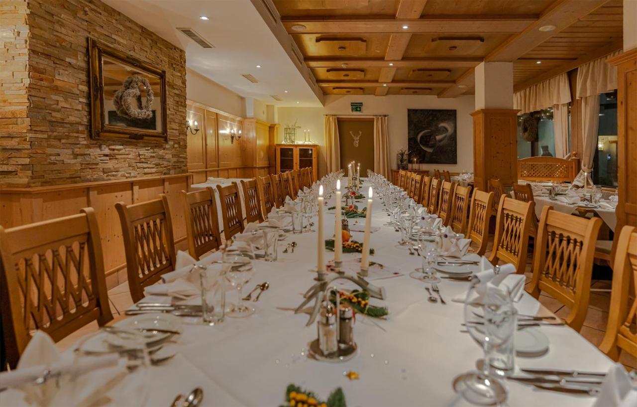 Hotel Central Seefeld in Tirol Eksteriør billede