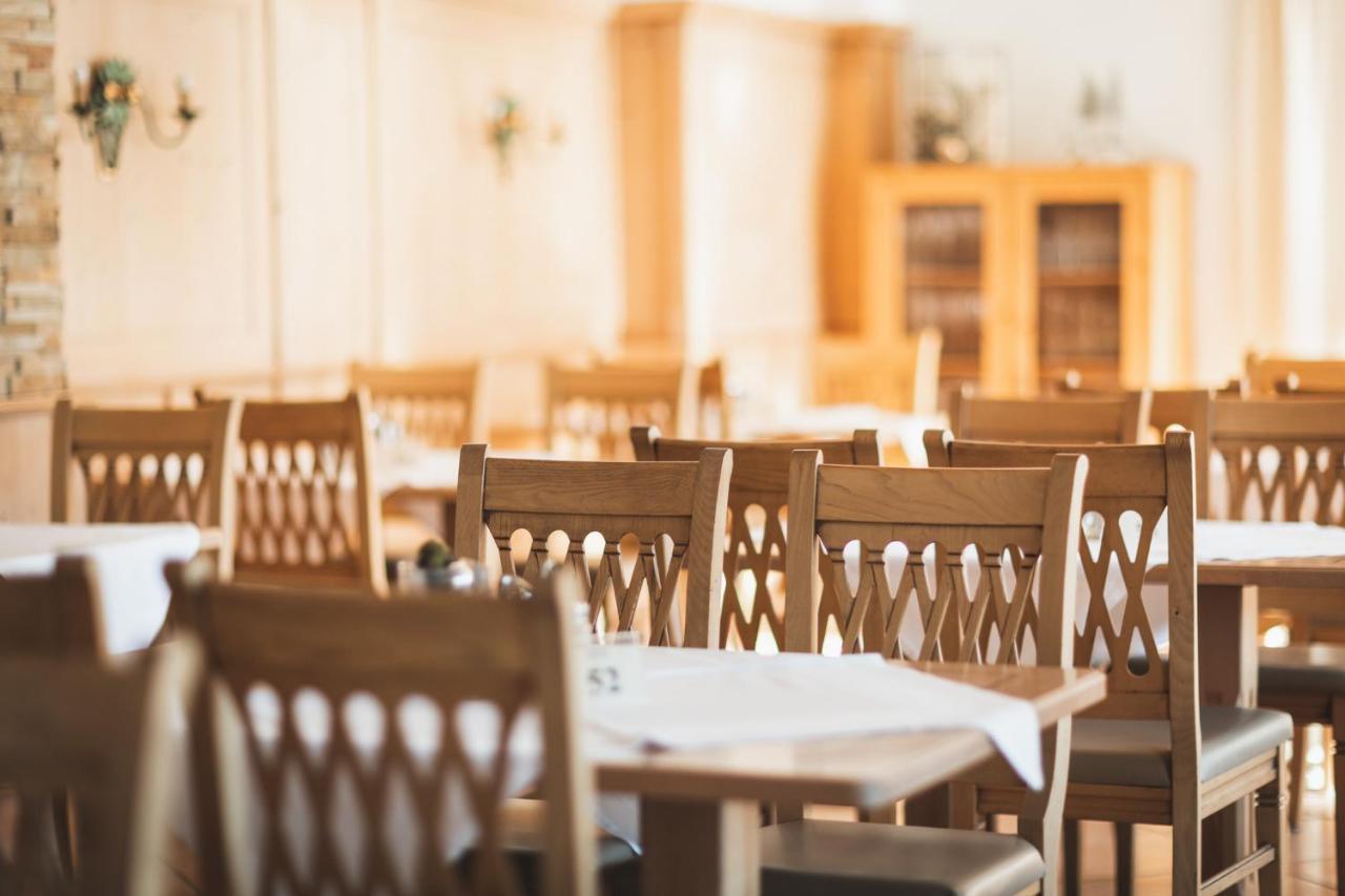 Hotel Central Seefeld in Tirol Eksteriør billede