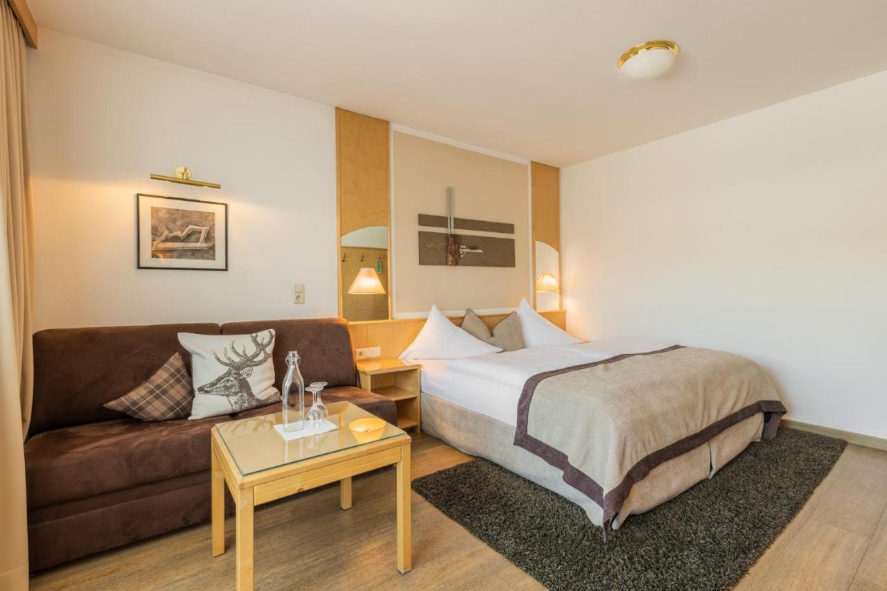 Hotel Central Seefeld in Tirol Eksteriør billede